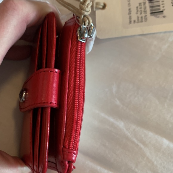 HOBO Hutton Small Wallet - Red Dahlia
